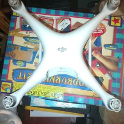 DJI Phantom(No Battery Or Controller)