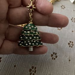 Talbots Tree 🌲  Necklace