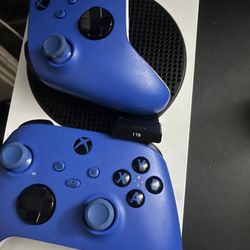 Xbox Series S Next Gen W/ Two Contollers And 1TB Seagate Internal Storage Expansion 