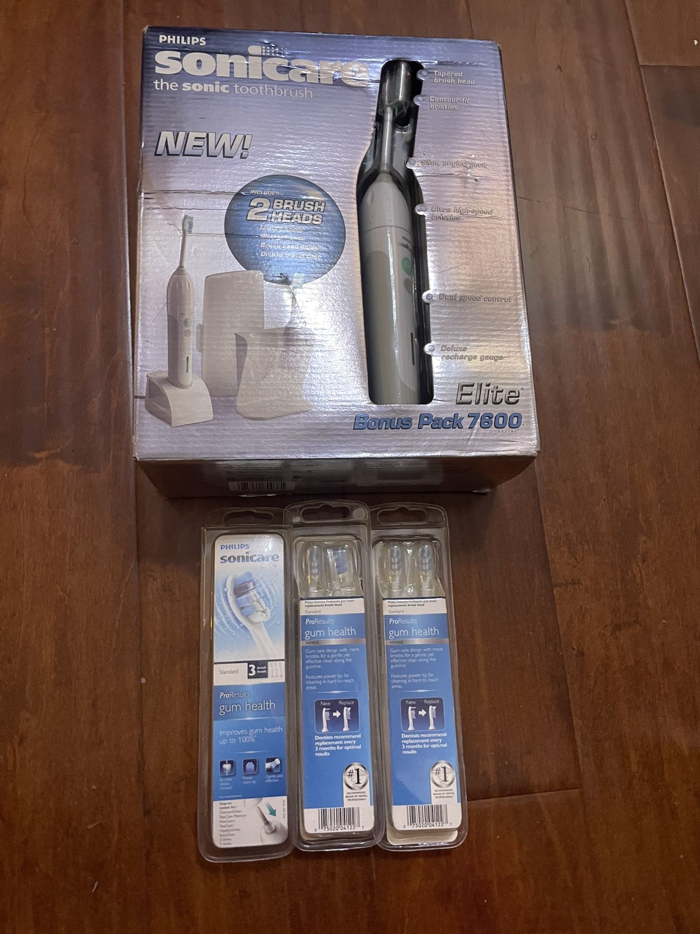 Philips Sonicare toothbrush elite bonus 7600 +3 box 3 brush heads HX9033