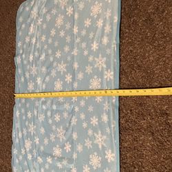 Large Cooling Snowflake Pet Pad