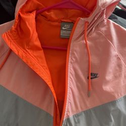 Women Nike Windbreaker 
