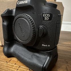 Canon 5d Mark iii EOS (Body Only)