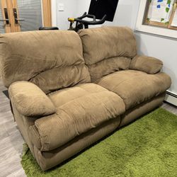 Motorized Reclining Love Seat/ Couch 