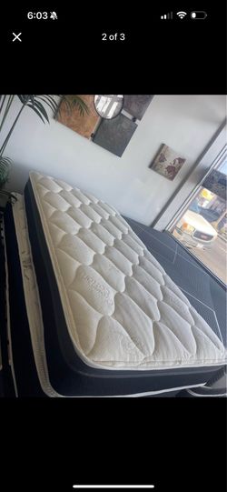 Twin mattress