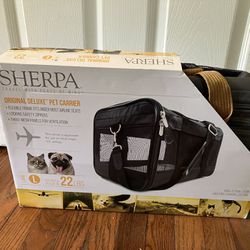 SHERPA Original Deluxe Pet Carrier (Large) (Unopened In Box) ($45 OBO)