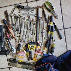 Mechanic tool lot – Snap-on, Klein, DeWalt, Bahco, Beta, Napa + bag

