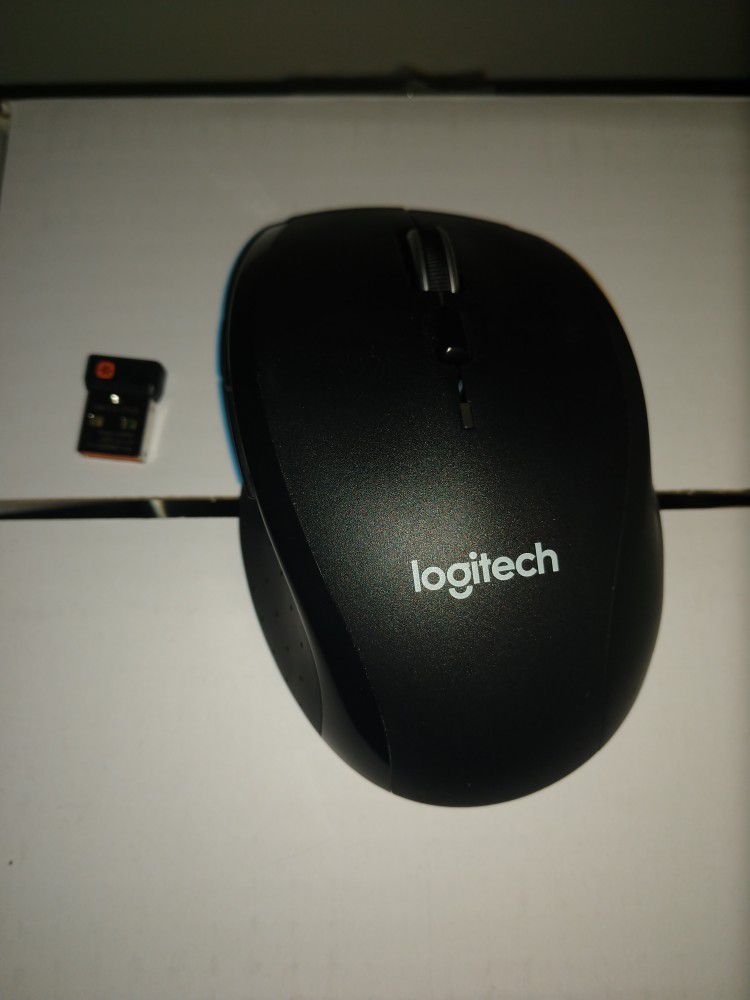 Logitech Mouse Wireless. With Batteries