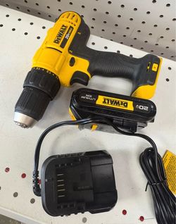 Dewalt Kit drill , battery and charger 20v