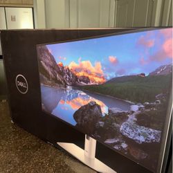 Dell UltraSharp 24 USB-C Hub Monitor