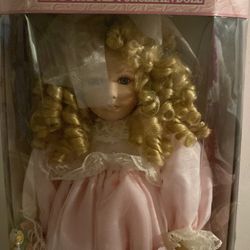 Porcelain doll Kathleen collectible memories