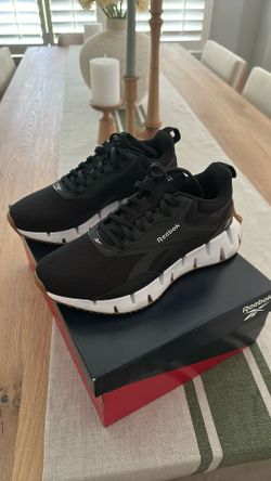 Reebok Tennis Shoes