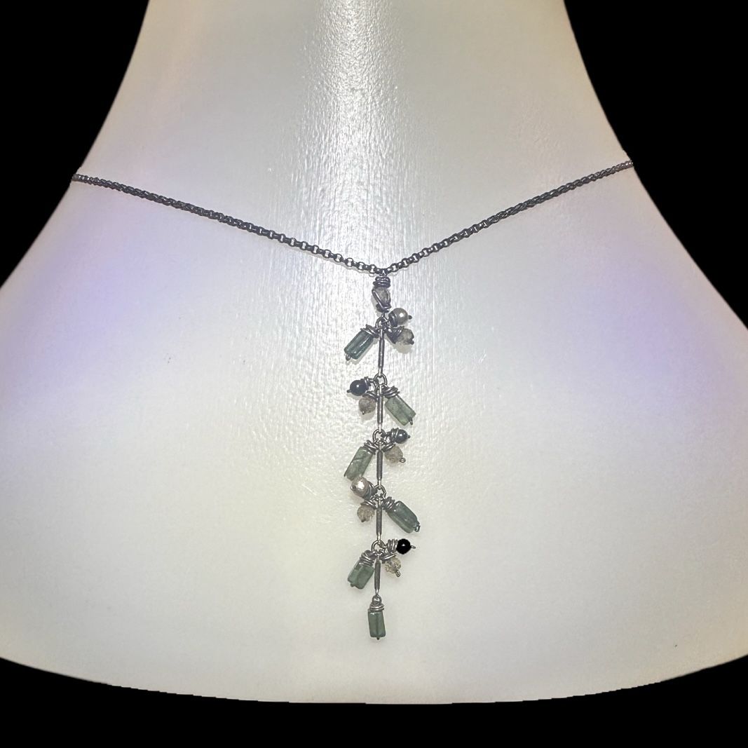 Antiqued Vtg Sterling Silver Lariat Necklace Green Tourmaline Pearls Onyx Quartz