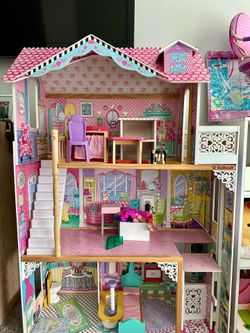 Kids Kraft wooden dollhouse
