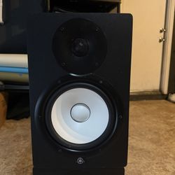 Yamaha HS8 subwoofer