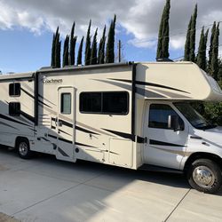 2019 Coachman Freelander 31BH RV Motorhome