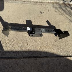 Reese Class III Multi-fit Trailer Hitch 2" Receiver 37042