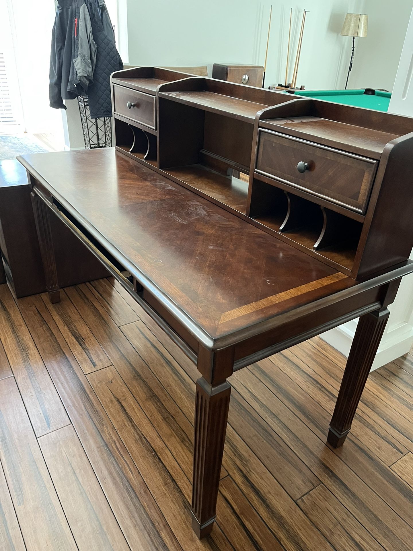 Desk And File Cabinet 