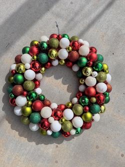 Plastic Xmas Wreath 