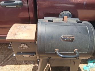Pit boss smoker pellet grill.