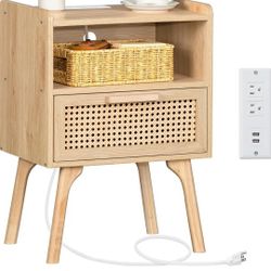 Lerliuo Rattan Nightstand
