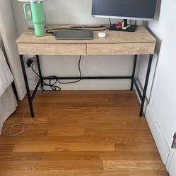 Wood Desk With Drawers And Charging Station