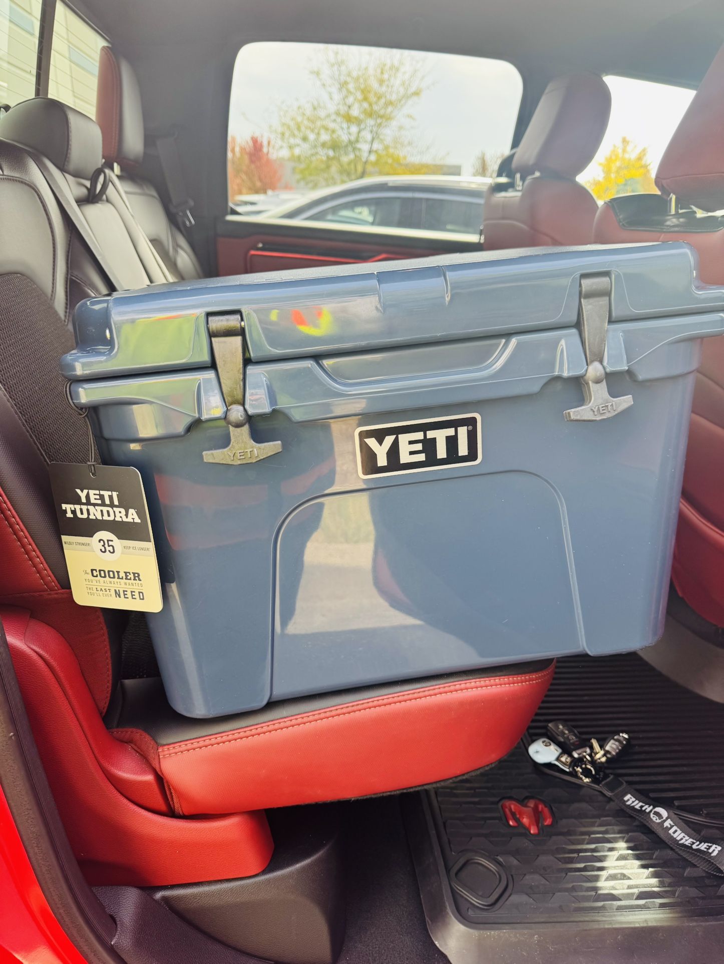 Cooler “YETI”