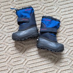 Columbia Size 7 Toddler Kids Snow Boots 