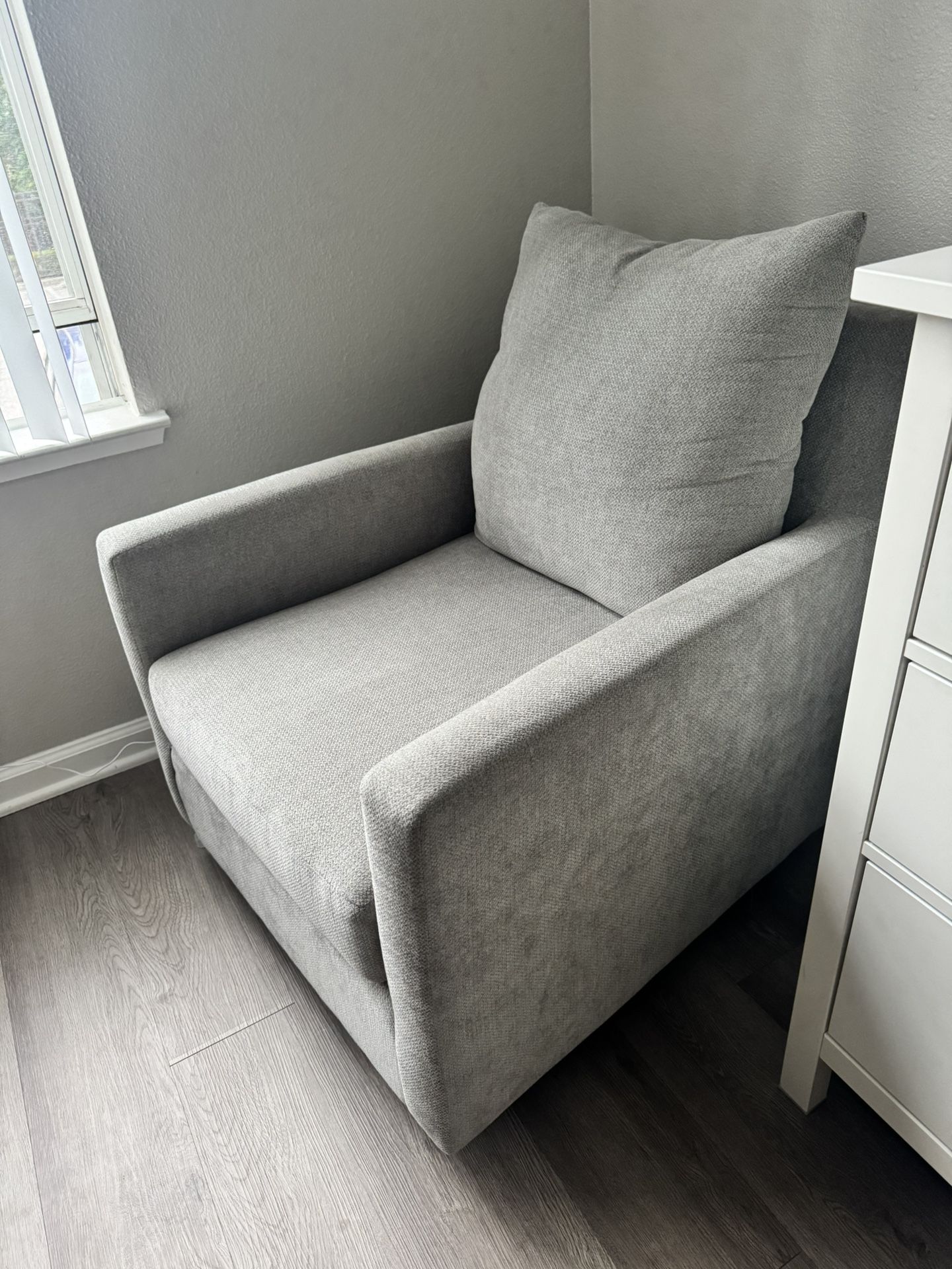 Living Spaces Bonaterra Grey Swivel Arm Chair/ Rocking Chair