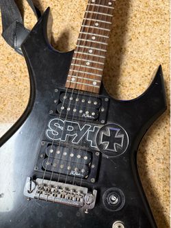 BC Rich Warlock Bronze Series Spy Guitar