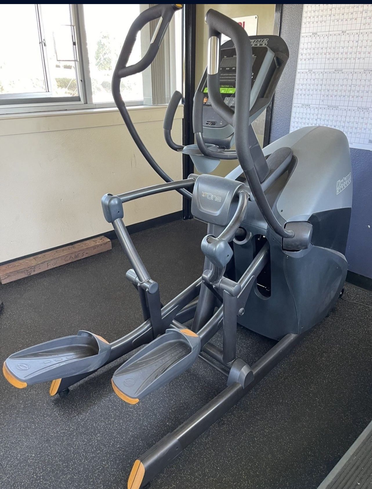 Octane Fitness XT One Cross Trainer Standing Elliptical