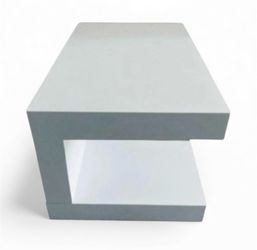 White lacquer medium size coffee table