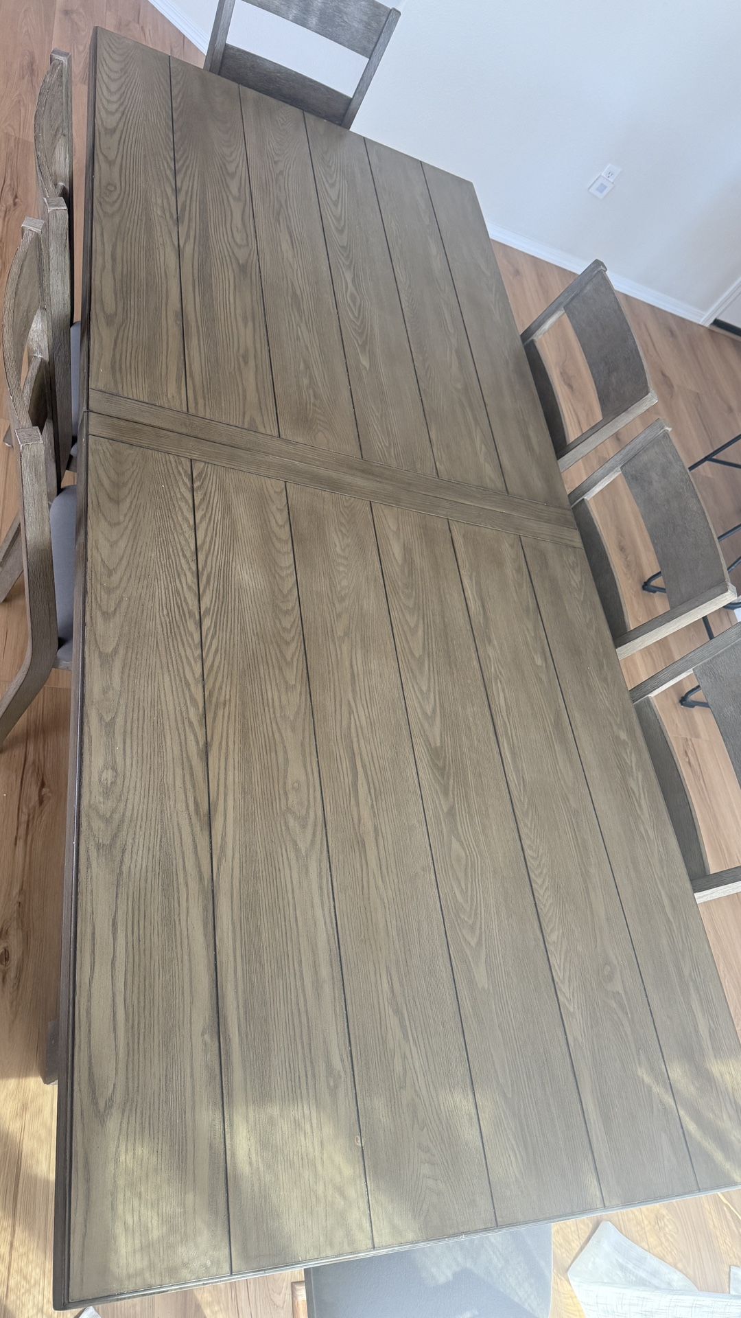 Dining Table+ Chairs $600