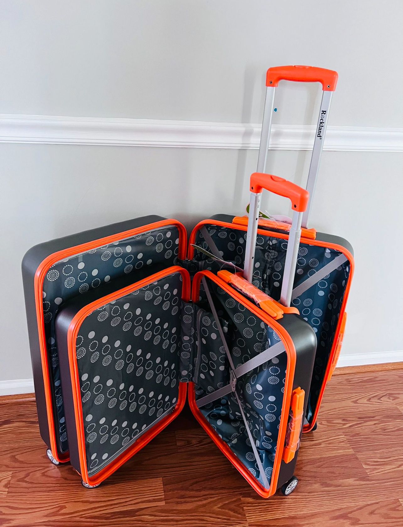 Hardside Luggage 24” and 20” (New)