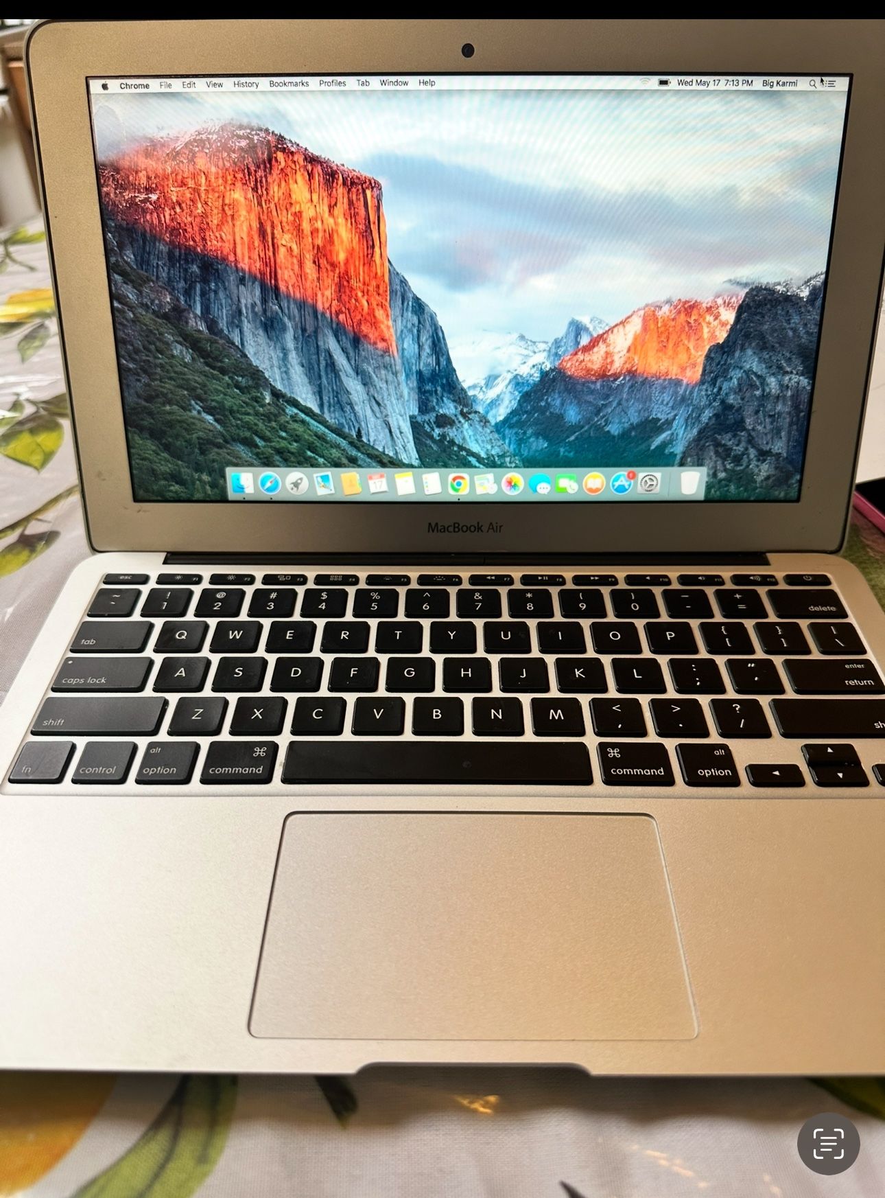 MacBook