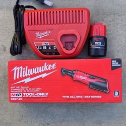 Milwaukee 12v Ratchet Wrench 3/8 Set Brand New Include Battery And Charger 