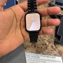 Apple Watch Series 7 (GPS, 45mm) - Excellent Condition!