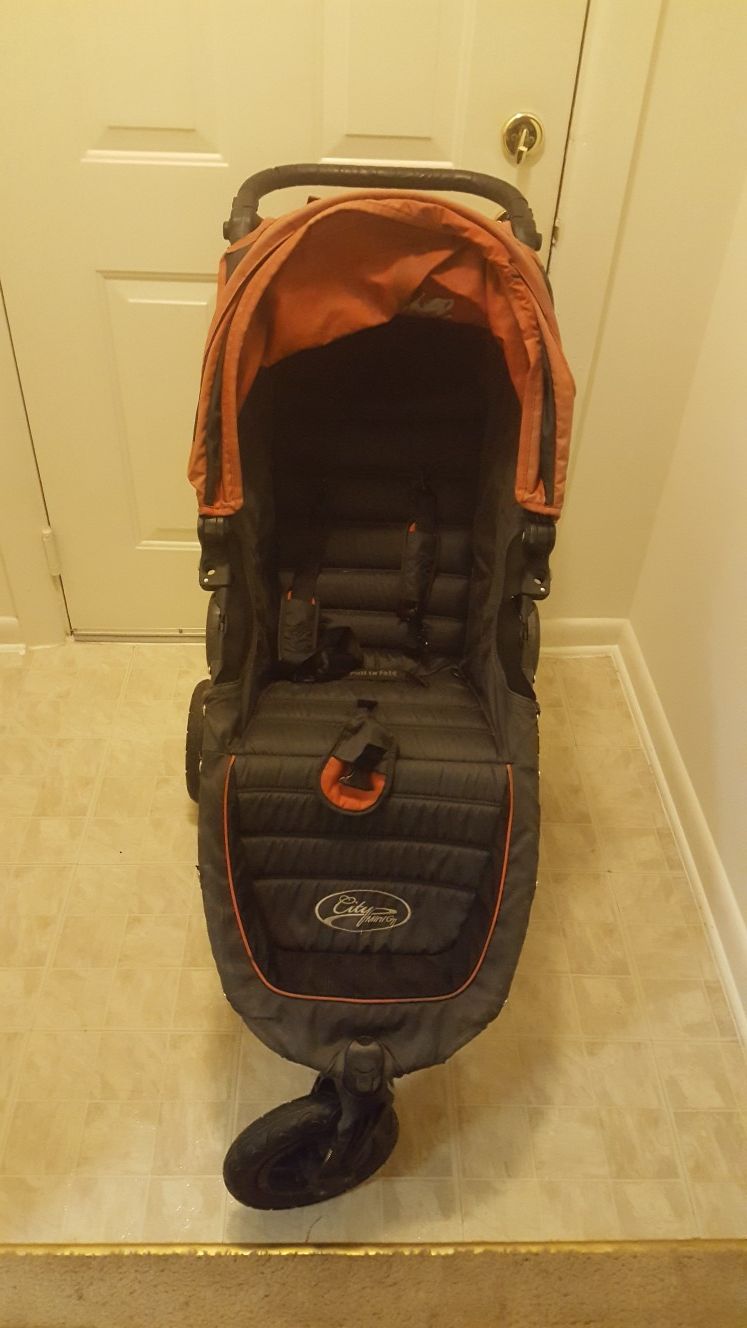 Use stroller 60.00 are best offer the stroller is missing the tray
