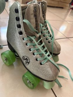 Rollr Grl Glitter Quad Roller Skates with carry backpack