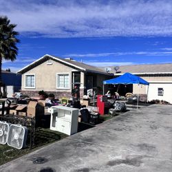 Yard Sale In Victorville 