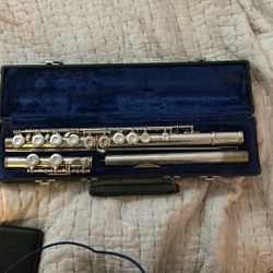 Gemeinhardt M2 Pre-Owned Silver Plated Flute w/Case