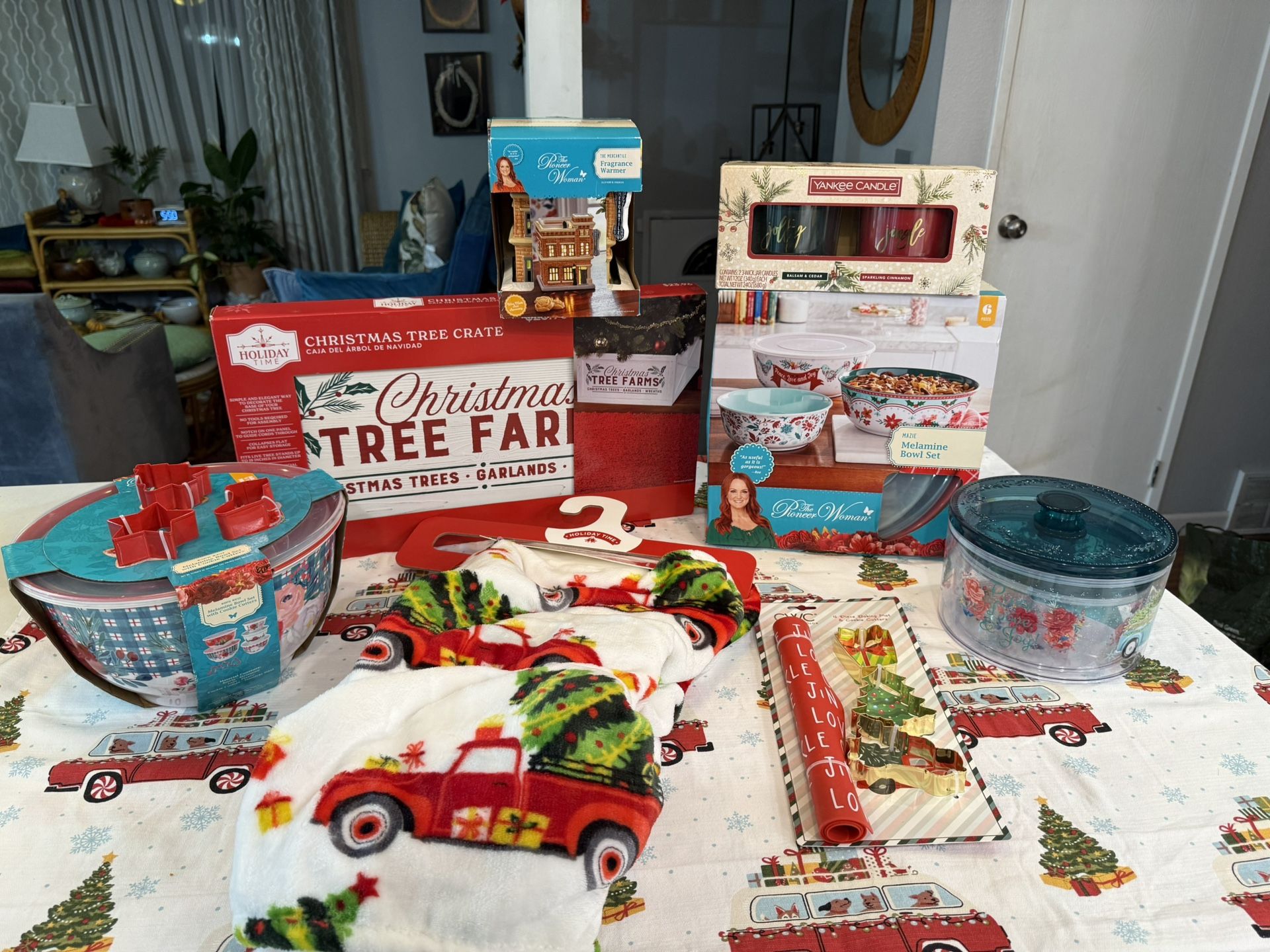 Brand New Pioneer Women Christmas Bundle