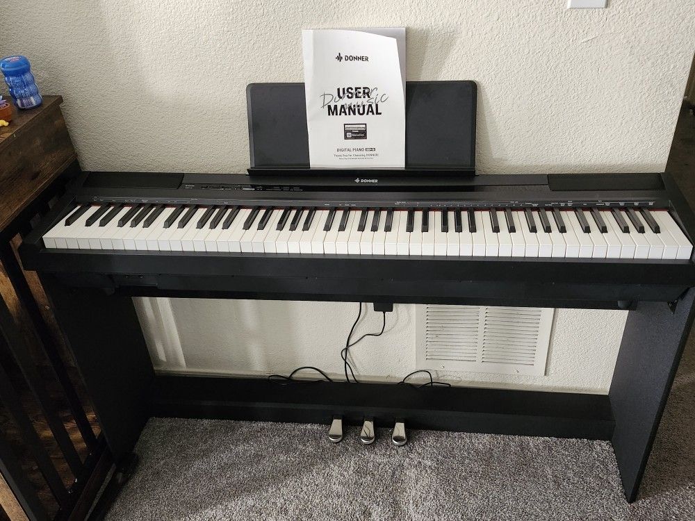 Donner DEP-10 88 Key Piano