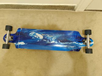 Skateboard 42 inches almost new