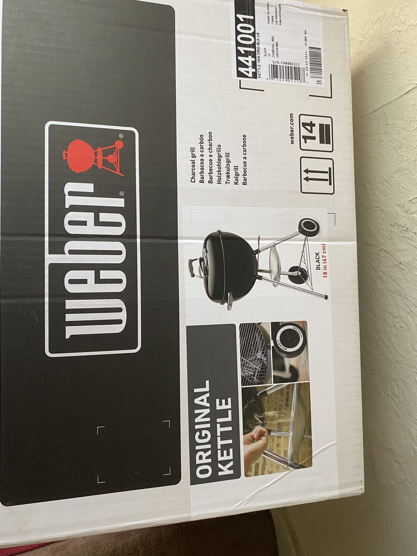 Weber Original Kettle 18 Inch Charcoal Grill, Black