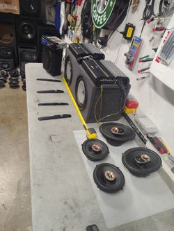 Full system apportunity all in perfect working condition JL subs Alpine amps infinity KAPPA SPEAKERS boss BT CD 3RCA OUTPUTS HIGH POWER SYSTEM SEE PIC