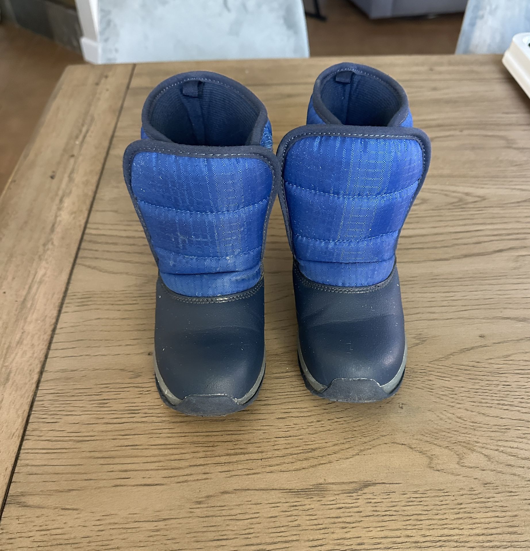 Kids Snow Boots Size 12
