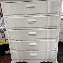 Bedroom 3 Piece Set Furniture. (All Wood/Not Particle Board)