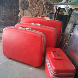 1960's Vintage Sampsonite Wild Strawberry Red Luggage Set