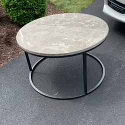 Round Table 